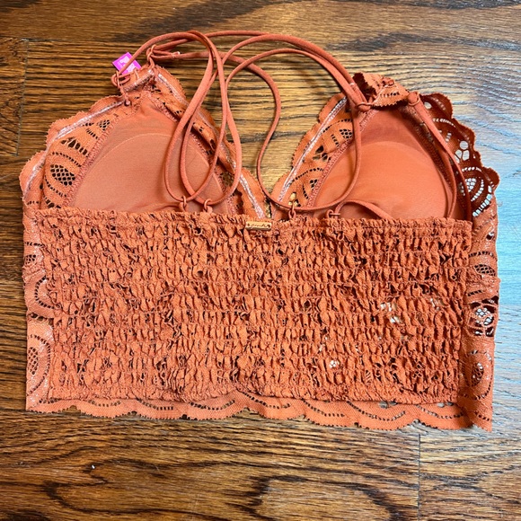 Victoria Secret bralette - Picture 2 of 4